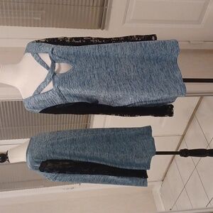 4/$60 Blue Heathered Lace Sleeves Tunic Top - Size 2X (US18)